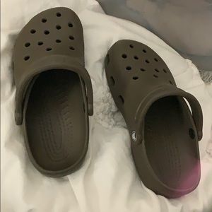 Brown crocs